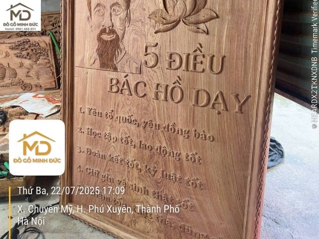 tranh gỗ đẹp bac hồ tại hà nội