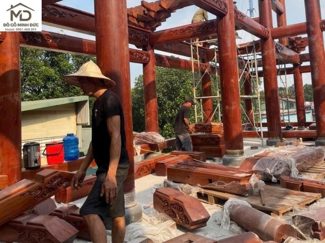 cất nóc nhà gỗ tâm tinh