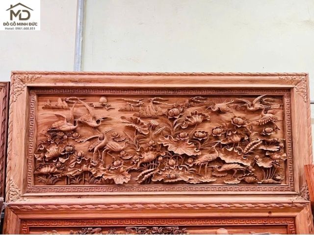 tranh sen hạc giá tại xưởng