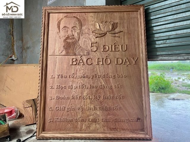 tranh hồ  chủ tịch đẹp truyền thần
