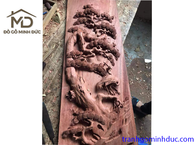 ý nghĩa cảnh tùng trong tranh tứ quý treo phòng khách hay từ đường